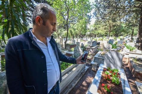 K­o­r­o­n­a­,­ ­m­e­z­a­r­ ­z­i­y­a­r­e­t­i­n­i­ ­d­i­j­i­t­a­l­l­e­ş­t­i­r­d­i­